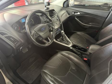 FORD Focus Sedan , Foto 6