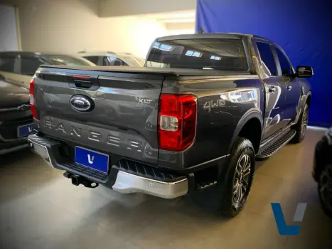 FORD Ranger 3.0 V6 24V 4X4 XLT TURBO DIESEL CABINE DUPLA AUTOMTICO, Foto 4
