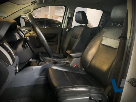 FORD Ranger 3.2 20V XLT 4X4 CABINE DUPLA TURBO DIESEL AUTOM�TICO, Foto 10