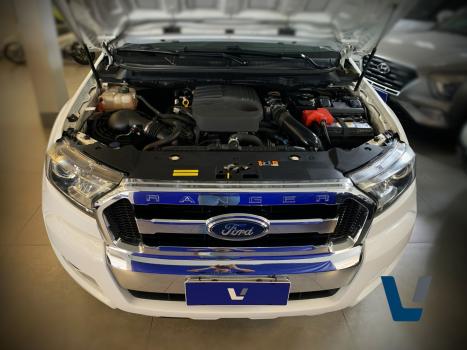 FORD Ranger 3.2 20V XLT 4X4 CABINE DUPLA TURBO DIESEL AUTOM�TICO, Foto 13