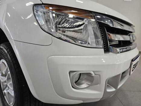 FORD Ranger 3.2 20V CABINE DUPLA 4X4 LIMITED TURBO DIESEL AUTOM�TICO, Foto 16