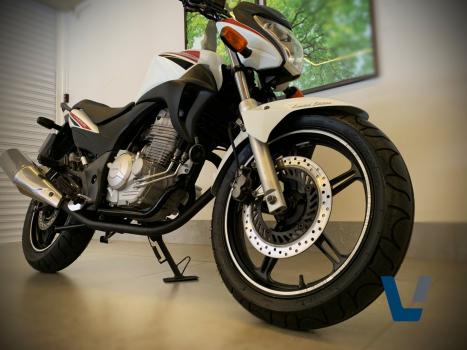 HONDA CB 300 R STD, Foto 9
