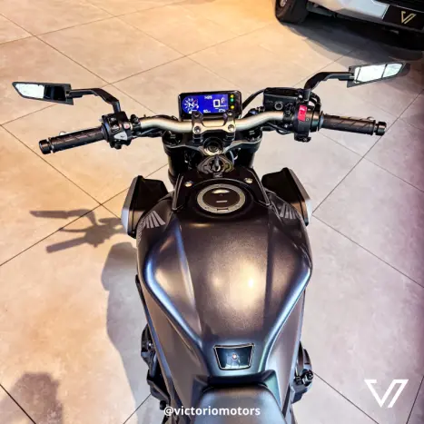 HONDA CB 650 R ABS, Foto 16