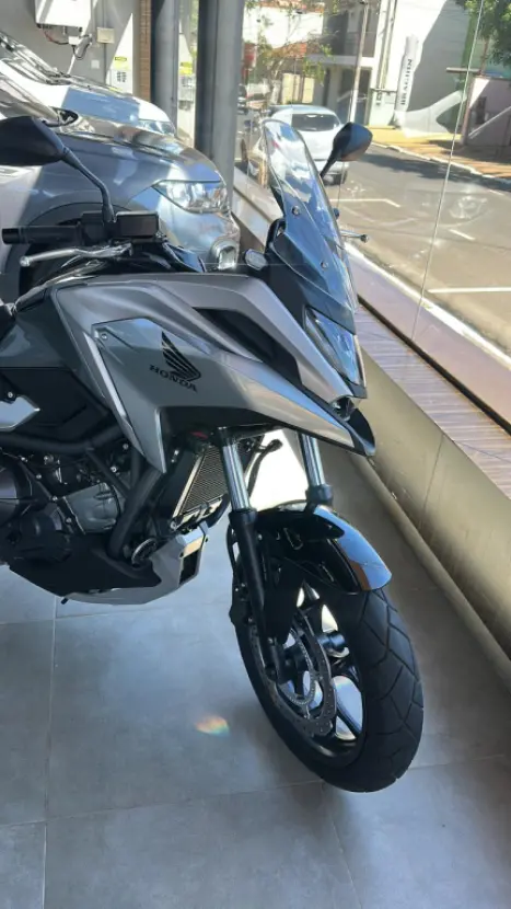HONDA NC 750 X ABS, Foto 3