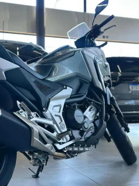 HONDA NC 750 X ABS, Foto 4