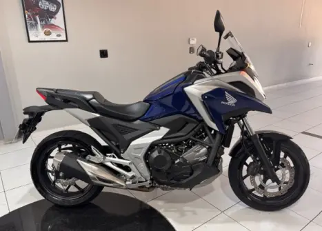 HONDA NC 750 X ABS, Foto 2