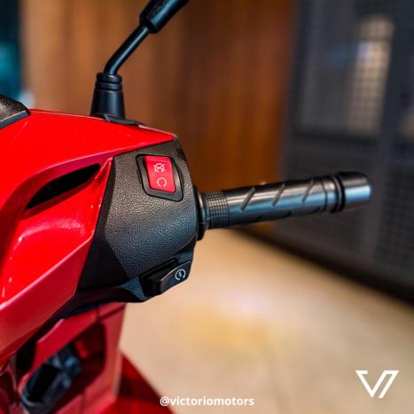 HONDA SH 300 I , Foto 6