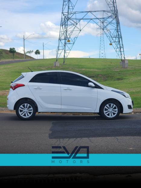 HYUNDAI HB 20 Hatch 1.6 16V 4P FLEX COMFORT PLUS, Foto 4