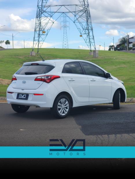 HYUNDAI HB 20 Hatch 1.6 16V 4P FLEX COMFORT PLUS, Foto 5