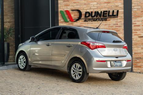 HYUNDAI HB 20 Hatch 1.6 16V 4P COMFORT FLEX AUTOM�TICO, Foto 4