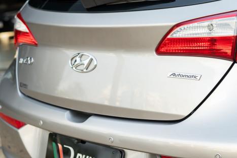 HYUNDAI HB 20 Hatch 1.6 16V 4P COMFORT FLEX AUTOM�TICO, Foto 6