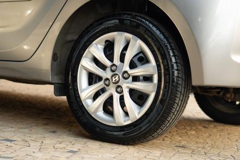 HYUNDAI HB 20 Hatch 1.6 16V 4P COMFORT FLEX AUTOM�TICO, Foto 7
