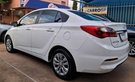 HYUNDAI HB 20 Sedan 1.6 16V 4P FLEX COMFORT PLUS, Foto 4
