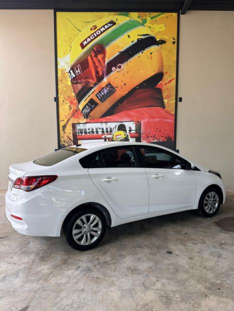 HYUNDAI HB 20 Sedan 1.0 12V 4P FLEX COMFORT PLUS, Foto 4