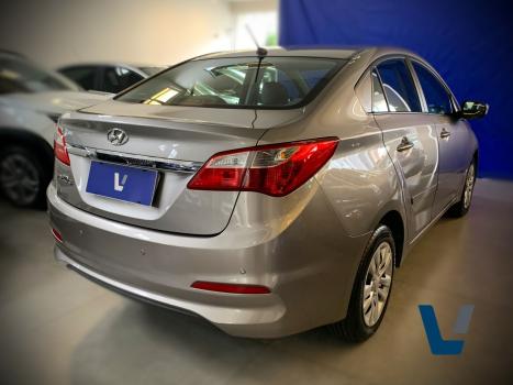 HYUNDAI HB 20 Sedan 1.0 12V 4P FLEX COMFORT PLUS, Foto 4