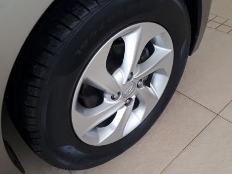 HYUNDAI HB 20 Sedan 1.6 16V 4P FLEX COMFORT PLUS AUTOM�TICO, Foto 11
