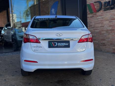 HYUNDAI HB 20 Sedan 1.6 16V 4P FLEX COMFORT PLUS, Foto 4