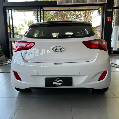 HYUNDAI I30 1.8 16V 4P, Foto 4 HYUNDAI I30 1.8 16V 4P, Foto 4