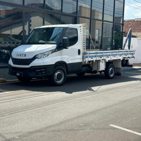 IVECO Daily 35-150 CABINE SIMPLES DIESEL, Foto 4