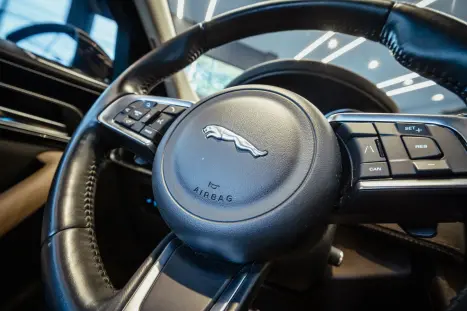 JAGUAR F-Pace 2.0 16V 4P AWD INGENIUM PRESTIGE TURBO AUTOM�TICO, Foto 25