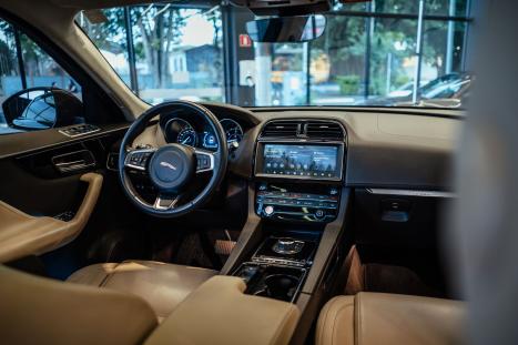 JAGUAR F-Pace 2.0 16V 4P PRESTIGE AWD TURBO DIESEL AUTOMÁTICO, Foto 33