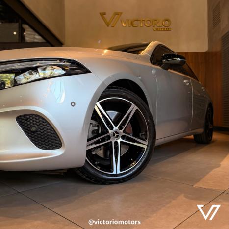 MERCEDES-BENZ A 250 2.0 16V 4P CGI 7G-DCT AUTOMÁTICO, Foto 4