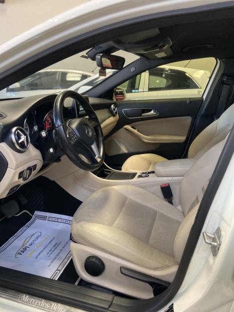 MERCEDES-BENZ GLA 200 1.6 16V 4P CGI ADVANCE TURBO AUTOMTICO, Foto 5