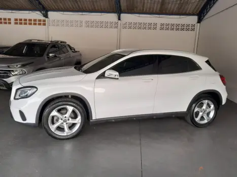 MERCEDES-BENZ GLA 200 1.6 16V 4P CGI ADVANCE TURBO AUTOM�TICO, Foto 6