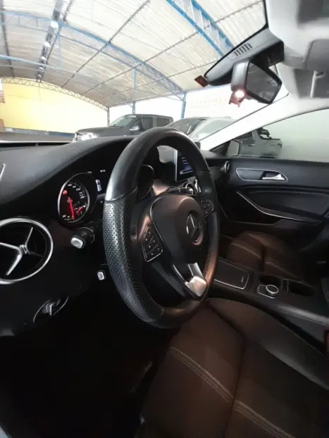 MERCEDES-BENZ GLA 200 1.6 16V 4P CGI ADVANCE TURBO AUTOM�TICO, Foto 13