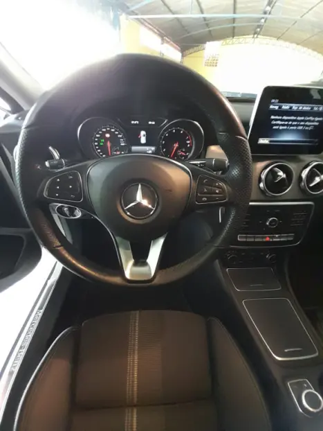 MERCEDES-BENZ GLA 200 1.6 16V 4P CGI ADVANCE TURBO AUTOM�TICO, Foto 16