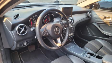 MERCEDES-BENZ GLA 200 1.6 16V 4P FLEX CGI ADVANCE TURBO AUTOMÁTICO, Foto 5