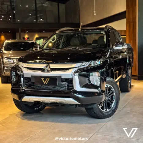 MITSUBISHI L 200 Triton 2.4 16V SPORT HPE 4X4 CABINE DUPLA TURBO DIESEL AUTOM�TICO, Foto 3