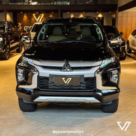 MITSUBISHI L 200 Triton 2.4 16V SPORT HPE 4X4 CABINE DUPLA TURBO DIESEL AUTOM�TICO, Foto 5
