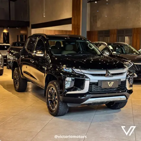 MITSUBISHI L 200 Triton 2.4 16V SPORT HPE 4X4 CABINE DUPLA TURBO DIESEL AUTOM�TICO, Foto 6