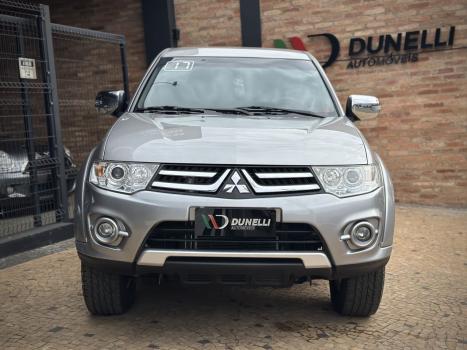 MITSUBISHI L 200 Triton 2.4 16V FLEX HLS CHROME CABINE DUPLA, Foto 2