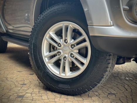 MITSUBISHI L 200 Triton 2.4 16V FLEX HLS CHROME CABINE DUPLA, Foto 3