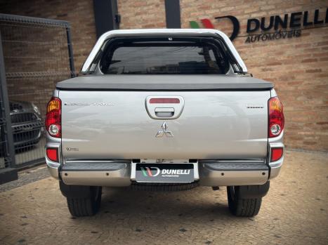 MITSUBISHI L 200 Triton 2.4 16V FLEX HLS CHROME CABINE DUPLA, Foto 10