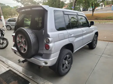 MITSUBISHI Pajero TR4 2.0 16V 4P 4X4 FLEX, Foto 3 MITSUBISHI Pajero TR4 2.0 16V 4P 4X4 FLEX, Foto 3