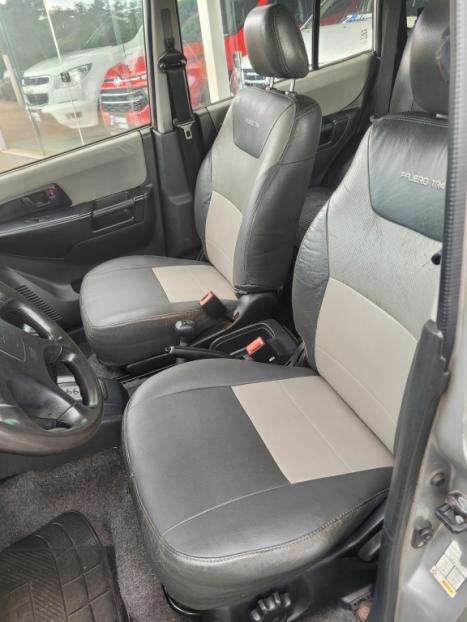 MITSUBISHI Pajero TR4 2.0 16V 4P 4X4 AUTOM�TICO, Foto 6