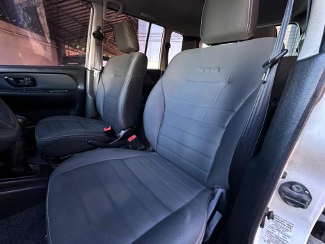 MITSUBISHI Pajero TR4 2.0 16V 4P FLEX, Foto 9