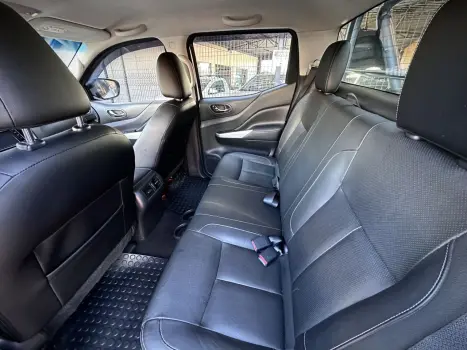 NISSAN Frontier 2.3 16V LE 4X4 CABINE DUPLA BI-TURBO DIESEL AUTOM�TICO, Foto 8
