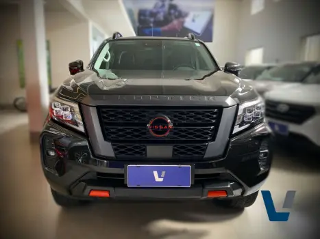 NISSAN Frontier 2.3 16V PRO4X CABINE DUPLA 4X4 BI-TURBO DIESEL AUTOM�TICO, Foto 2