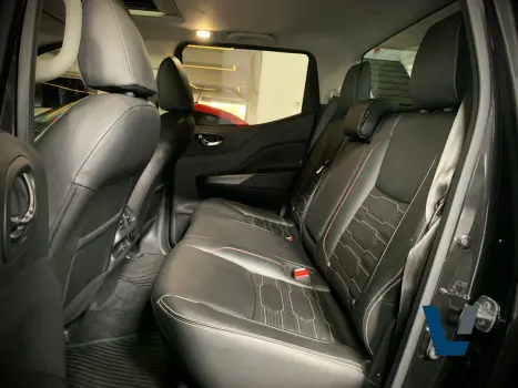 NISSAN Frontier 2.3 16V PRO4X CABINE DUPLA 4X4 BI-TURBO DIESEL AUTOM�TICO, Foto 12