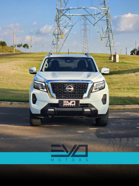 NISSAN Frontier 2.3 16V XE 4X4 CABINE DUPLA BI-TURBO DIESEL AUTOM�TICO, Foto 2