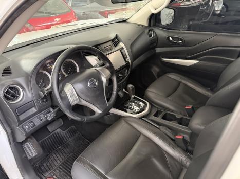 NISSAN Frontier 2.3 ATTACK CABINE DUPLA 4X4 BI-TURBO DIESEL AUTOM�TICO, Foto 5