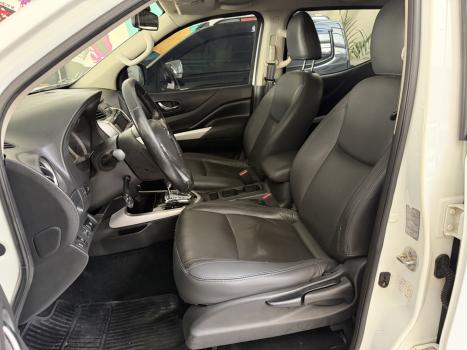 NISSAN Frontier 2.3 ATTACK CABINE DUPLA 4X4 BI-TURBO DIESEL AUTOM�TICO, Foto 6