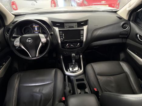 NISSAN Frontier 2.3 ATTACK CABINE DUPLA 4X4 BI-TURBO DIESEL AUTOM�TICO, Foto 8