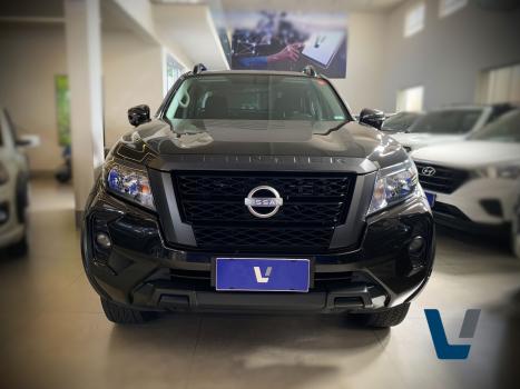 NISSAN Frontier 2.3 ATTACK CABINE DUPLA 4X4 BI-TURBO DIESEL AUTOM�TICO, Foto 2
