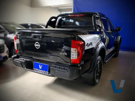 NISSAN Frontier 2.3 ATTACK CABINE DUPLA 4X4 BI-TURBO DIESEL AUTOM�TICO, Foto 4