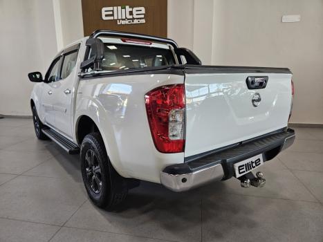 NISSAN Frontier 2.3 16V XE 4X4 CABINE DUPLA BI-TURBO DIESEL AUTOM�TICO, Foto 2